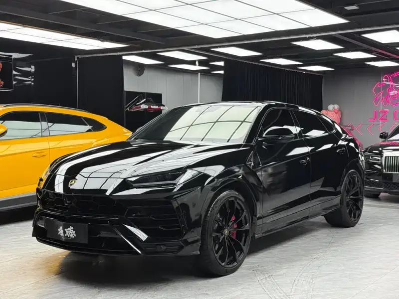 Lamborghini Urus, 2021