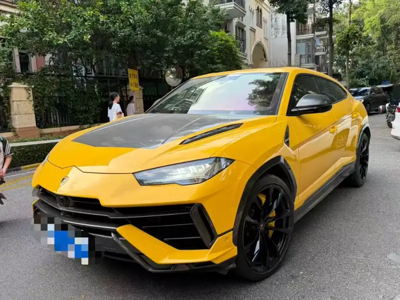 Lamborghini Urus, 2024