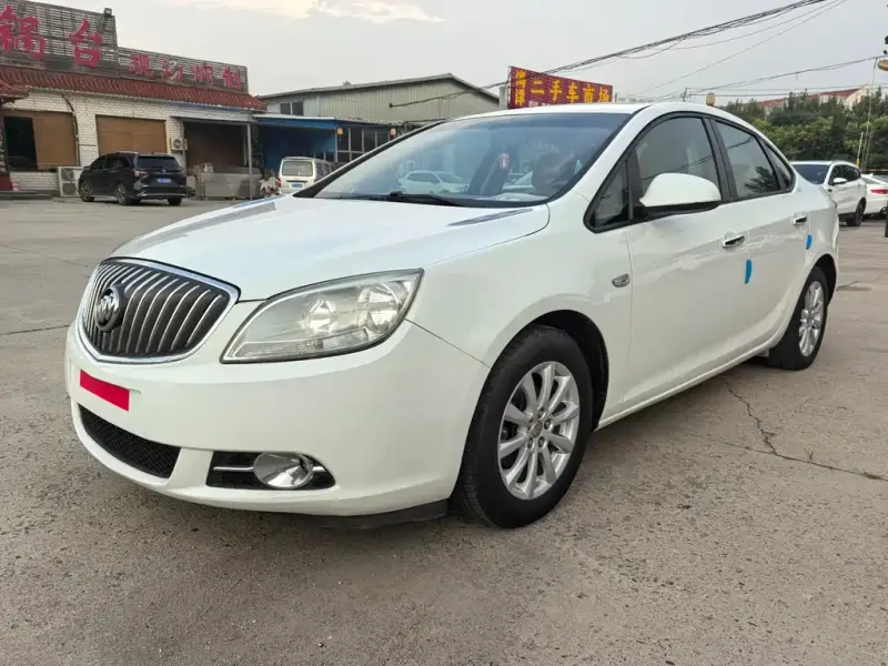 Buick Excelle, 2015