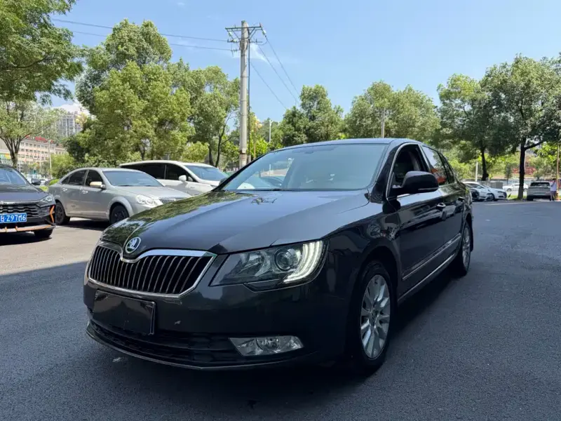 Skoda Superb, 2014