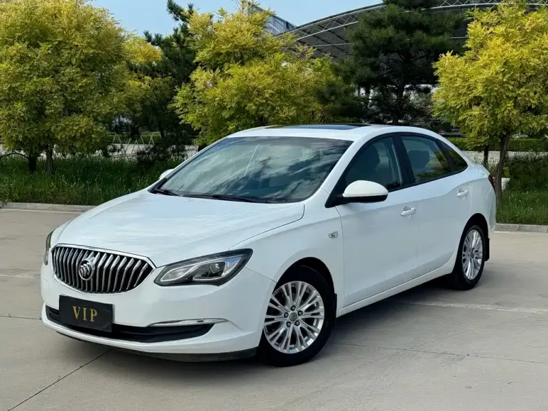 Buick Excelle, 2015
