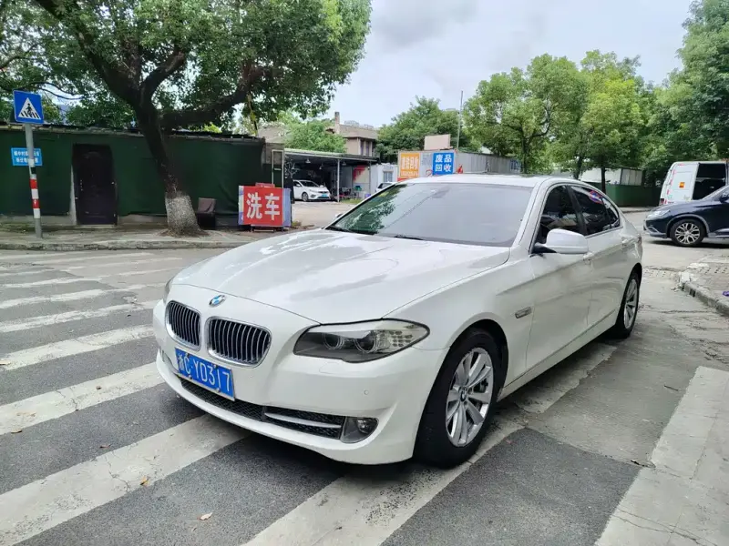 BMW 5 Series, 2011