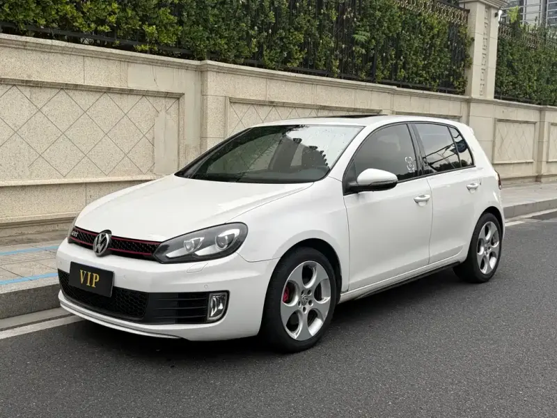 Volkswagen Golf GTI, 2010