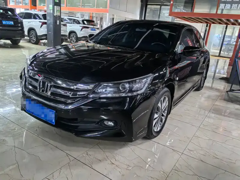 Honda Accord, 2015
