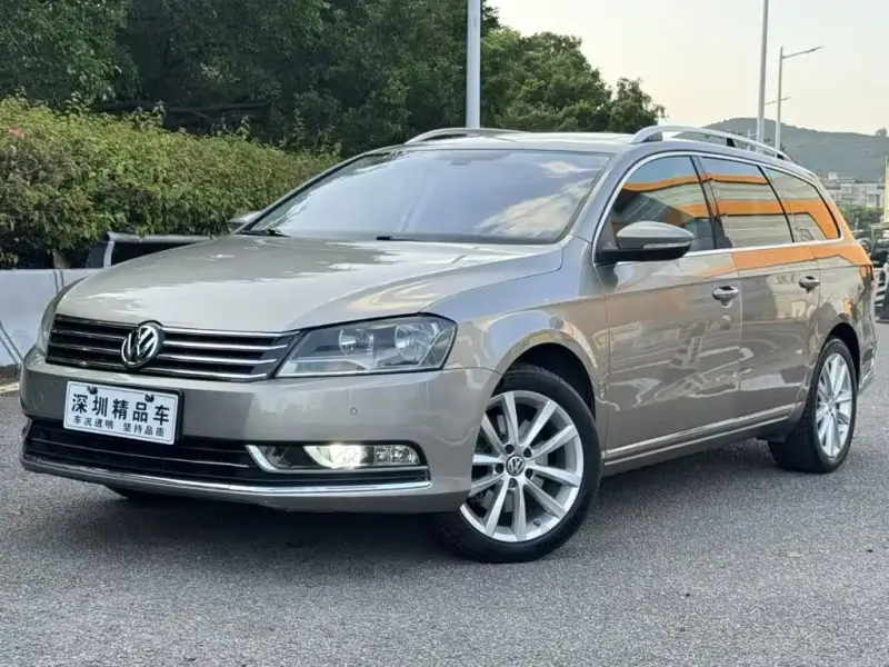Volkswagen Magotan (Import), 2015