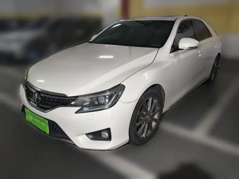 Toyota Reiz, 2014