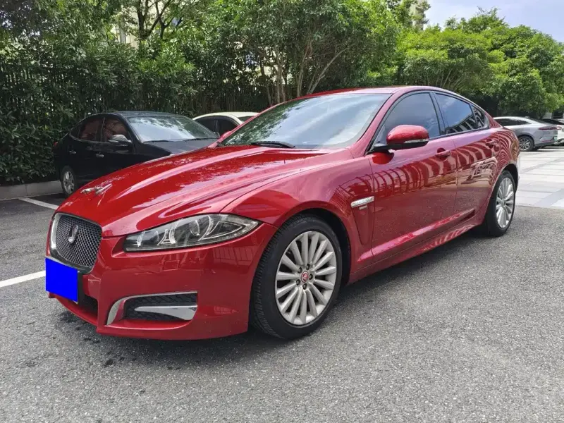 Jaguar XF, 2014