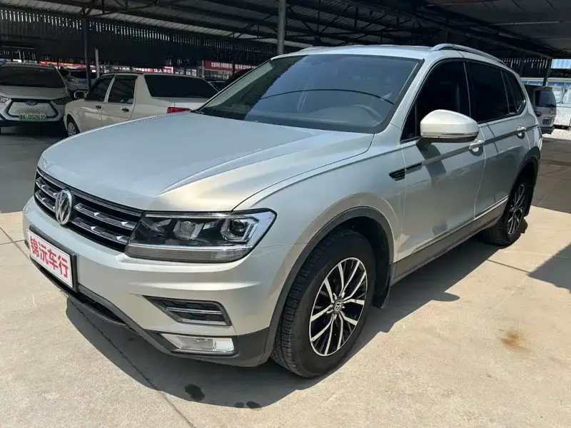 Volkswagen Tiguan L, 2018