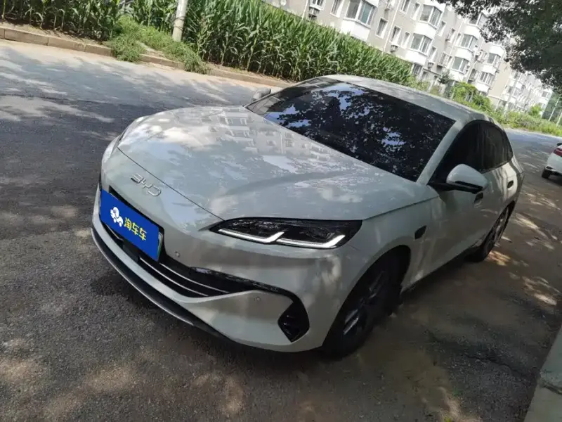 BYD 06, 2025