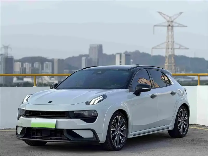 Lynk & Co 02 Hatchback, 2021