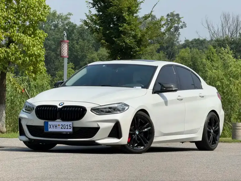 BMW 1 Series, 2021