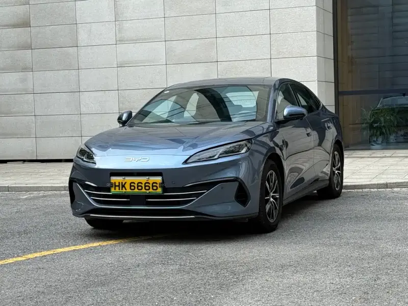 BYD 06, 2025