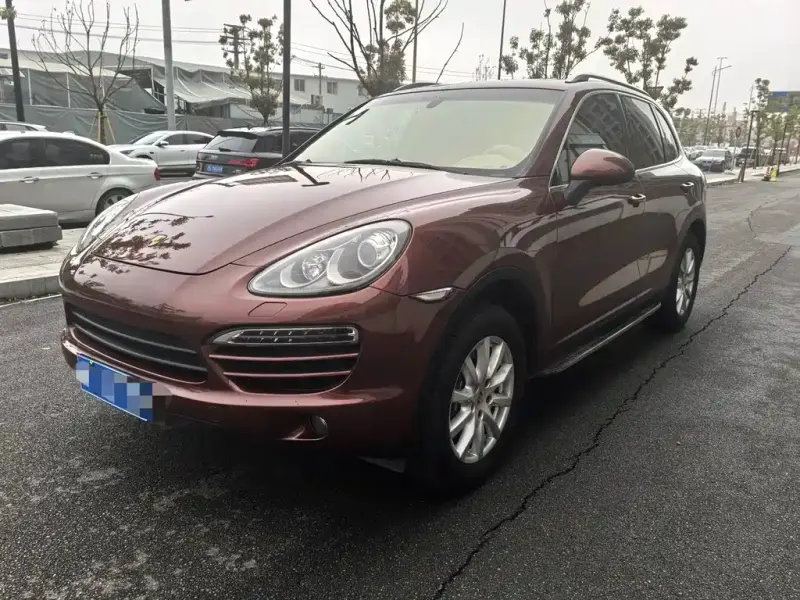 Porsche Cayenne, 2012