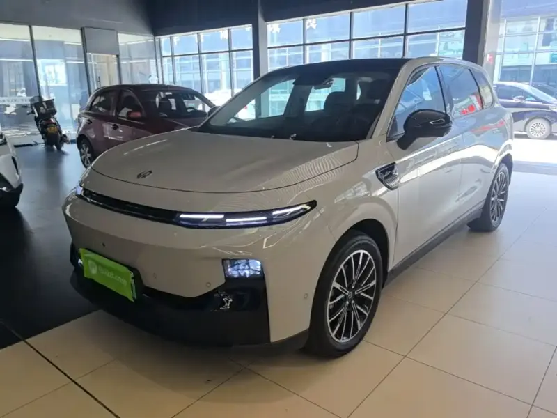 Leapmotor B10, 2025