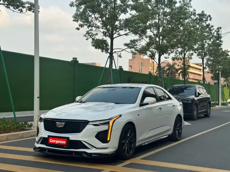 Cadillac CT4, 2021