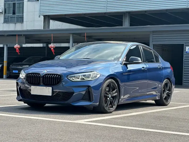 BMW 1 Series, 2022