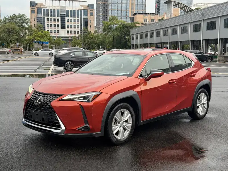Lexus UX, 2021