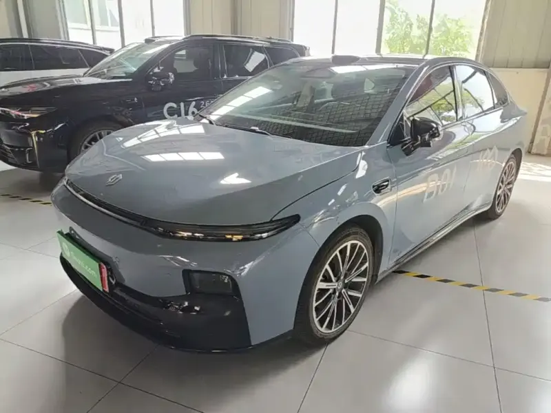 Leapmotor B01, 2025