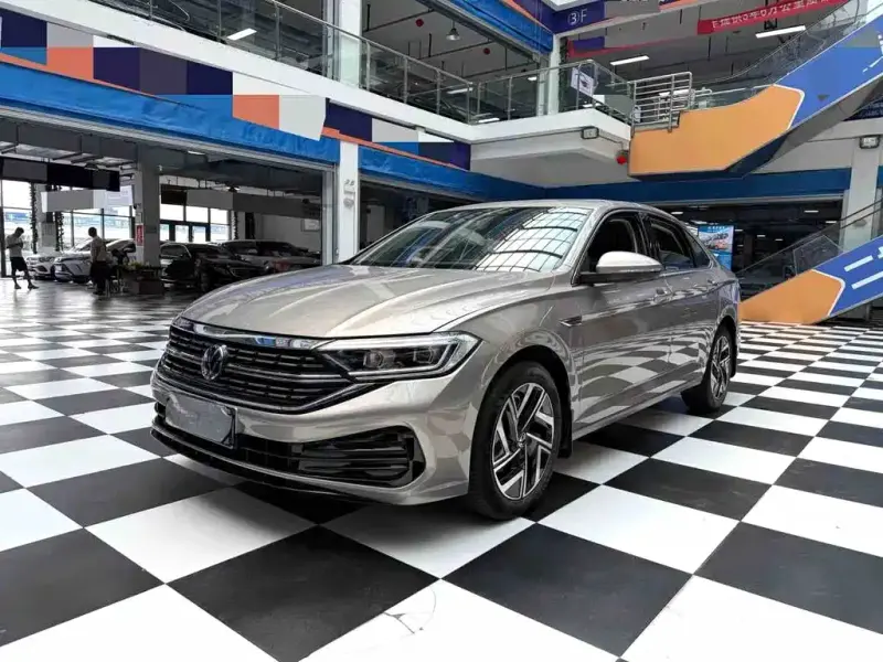 Volkswagen Sagitar, 2023
