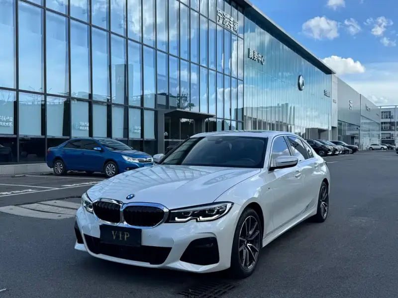BMW 3 Series, 2021