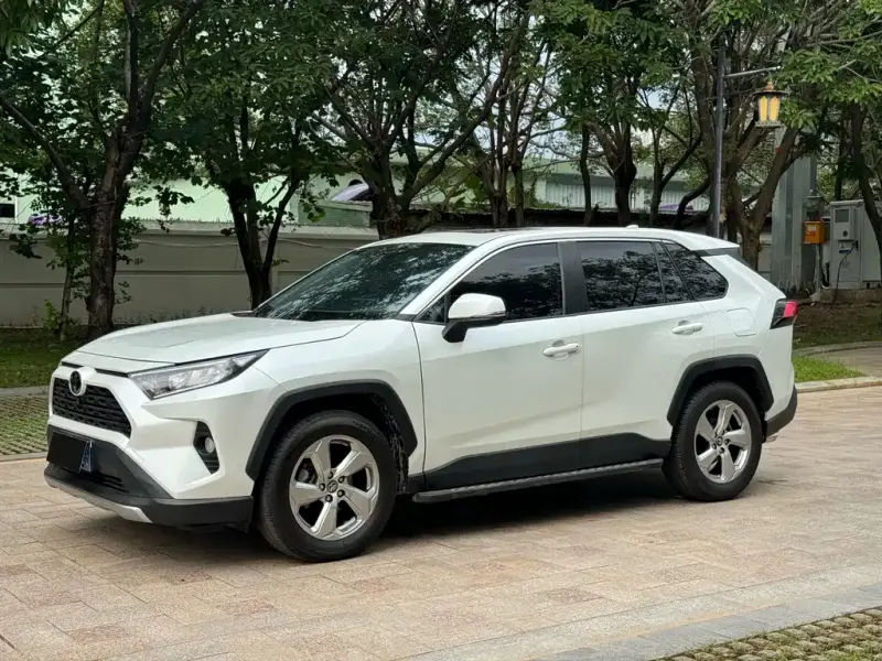 Toyota RAV4, 2021