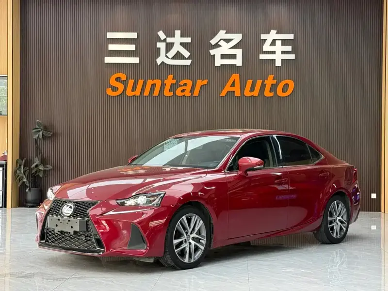 Lexus IS, 2018