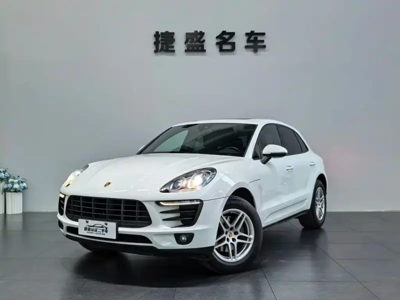 Porsche Macan, 2016