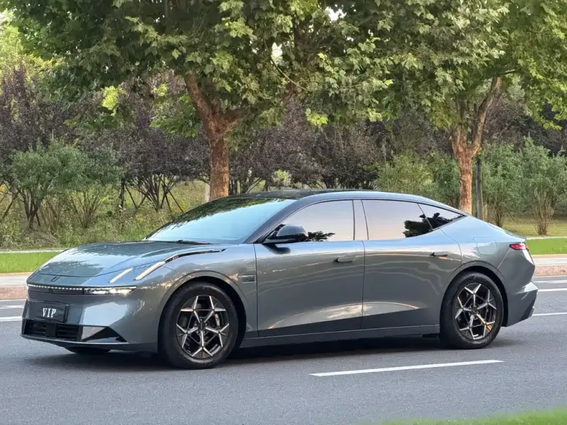 Lynk & Co Z10, 2024