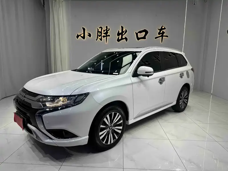 Mitsubishi Outlander, 2023