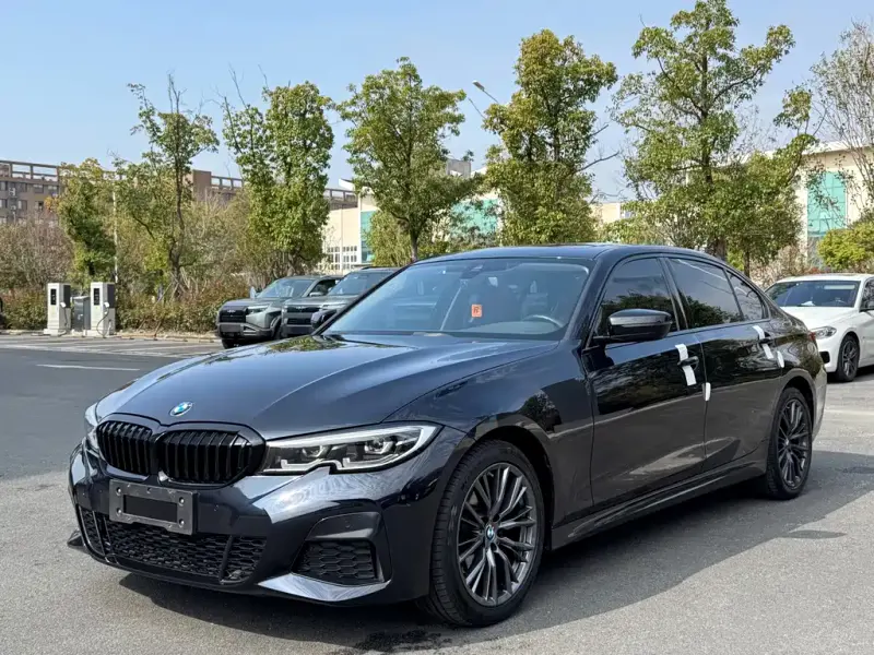 BMW 3 Series, 2022