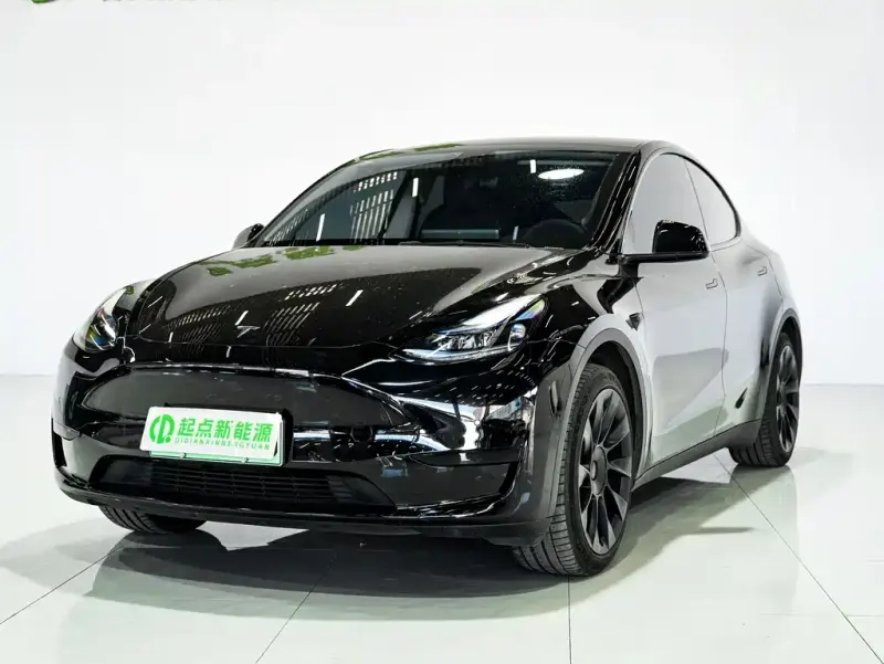 Tesla Model Y, 2022
