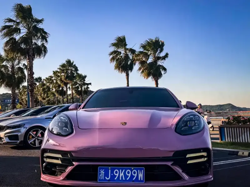 Porsche Panamera, 2011
