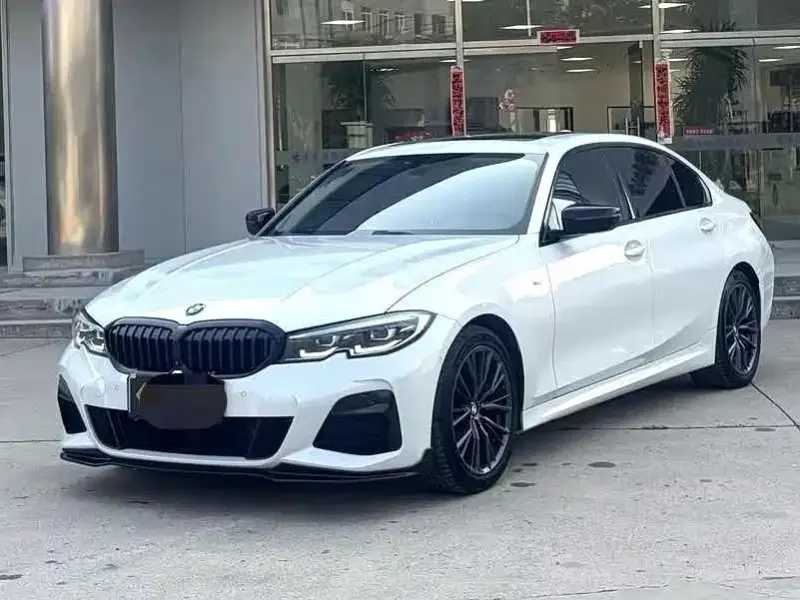 BMW 3 Series, 2021