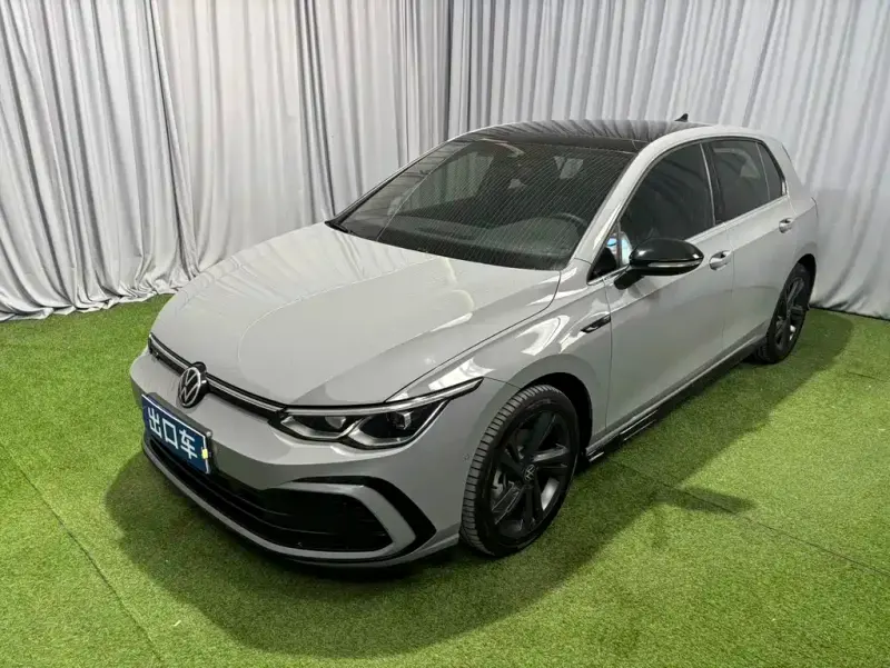 Volkswagen Golf, 2022