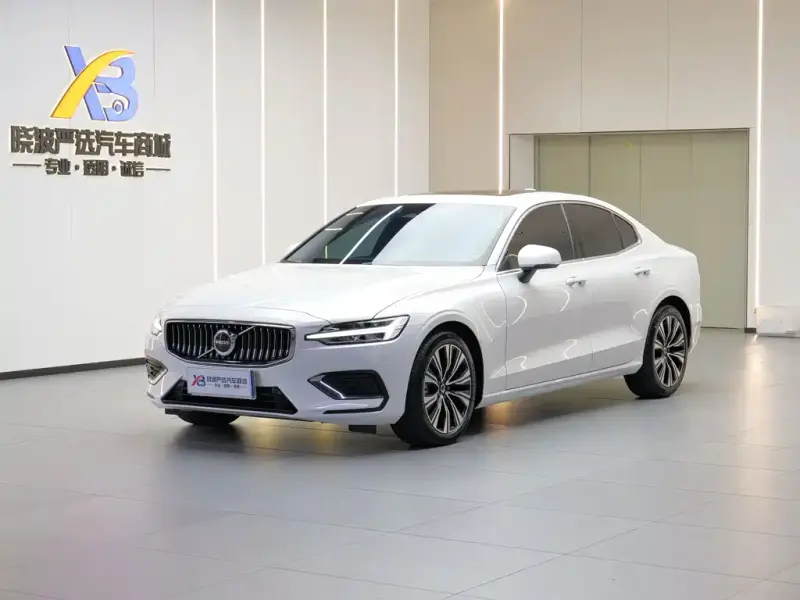 Volvo S60, 2024
