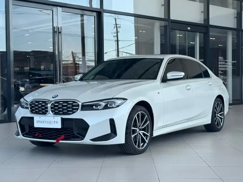 BMW 3 Series, 2023