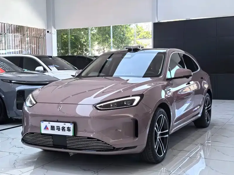 AITO M5, 2023