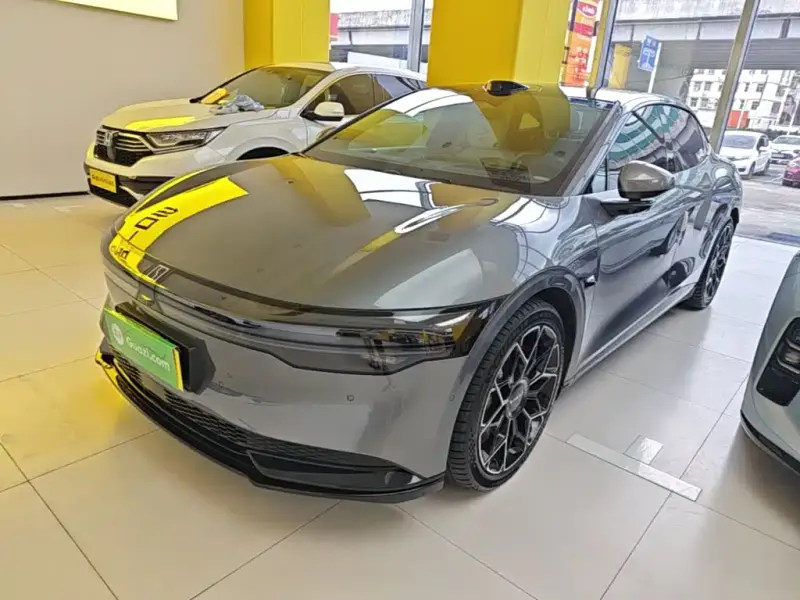 Zeekr 007, 2024