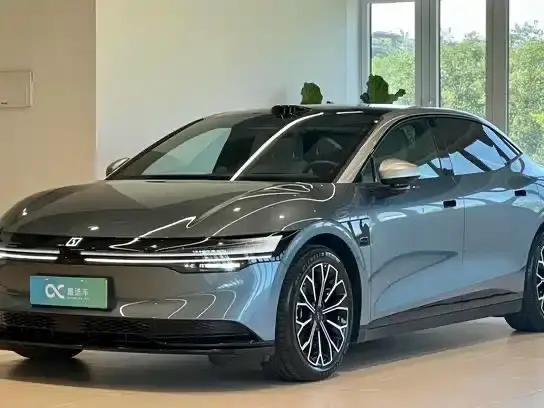 Zeekr 007, 2024