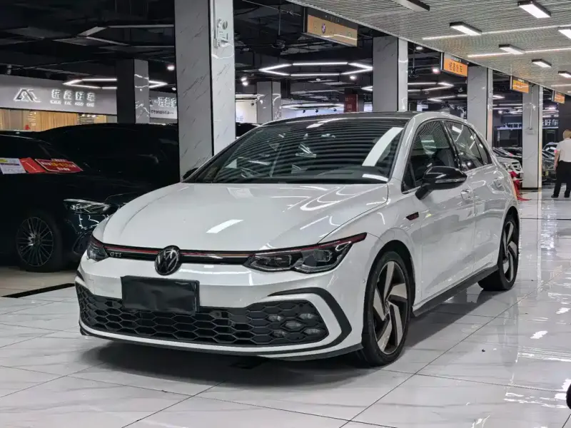 Volkswagen Golf GTI, 2023