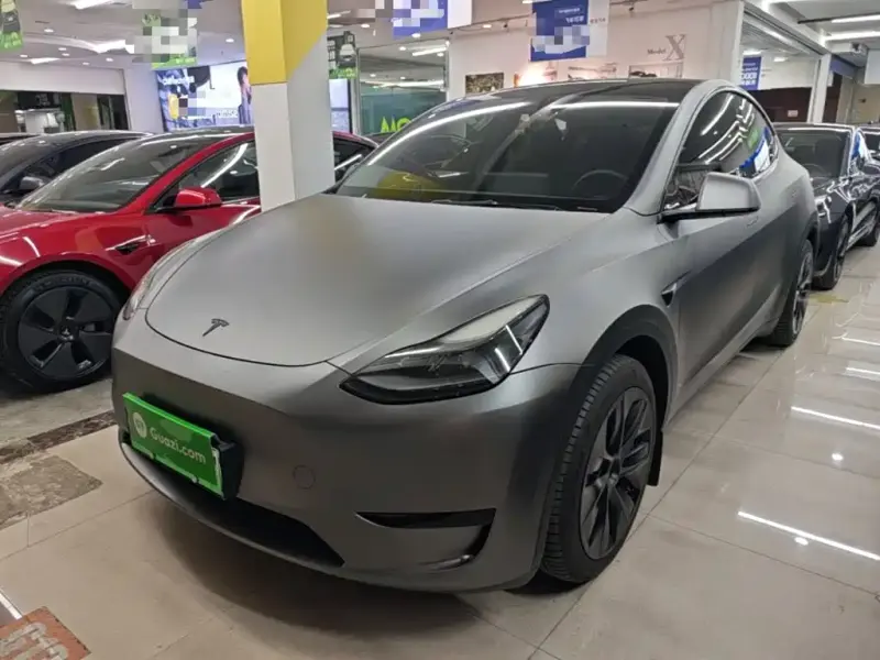 Tesla Model Y, 2022