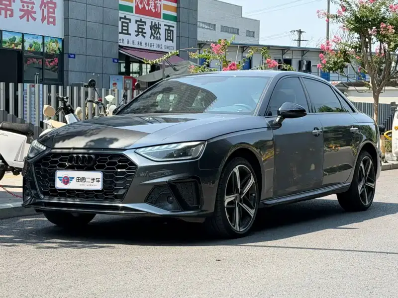 Audi A4L, 2025