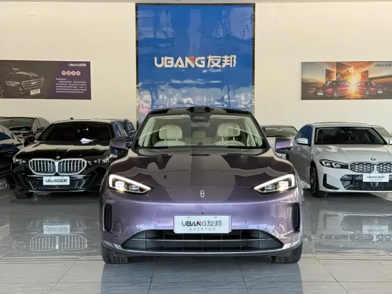 AITO M5, 2025
