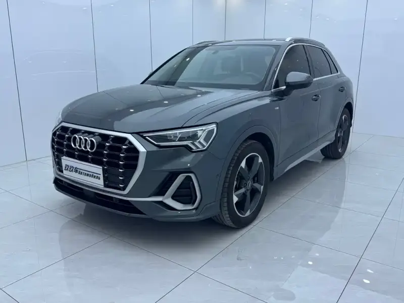 Audi Q3, 2022