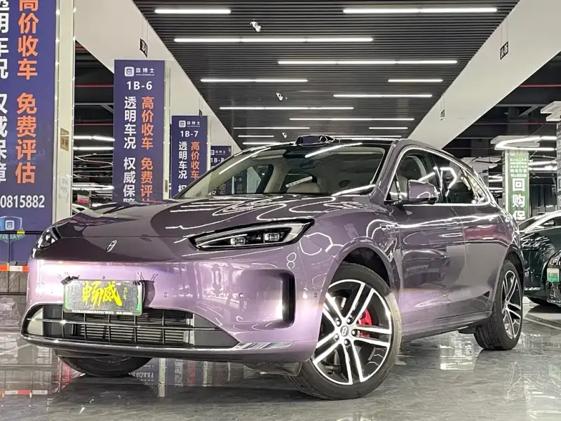 AITO M5, 2025