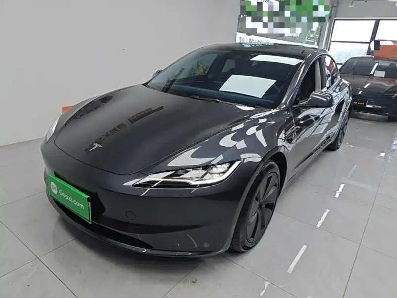 Tesla Model 3, 2024