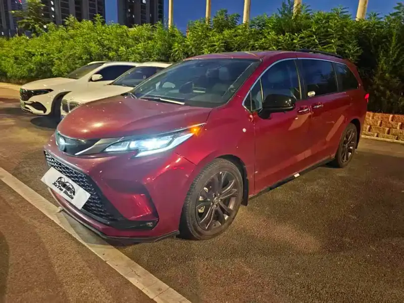 Toyota Sienna, 2022