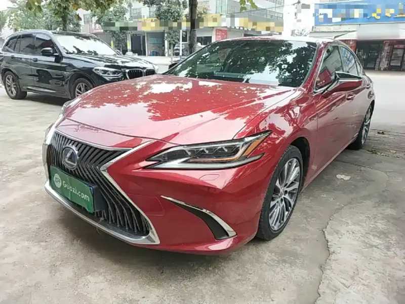 Lexus ES, 2020