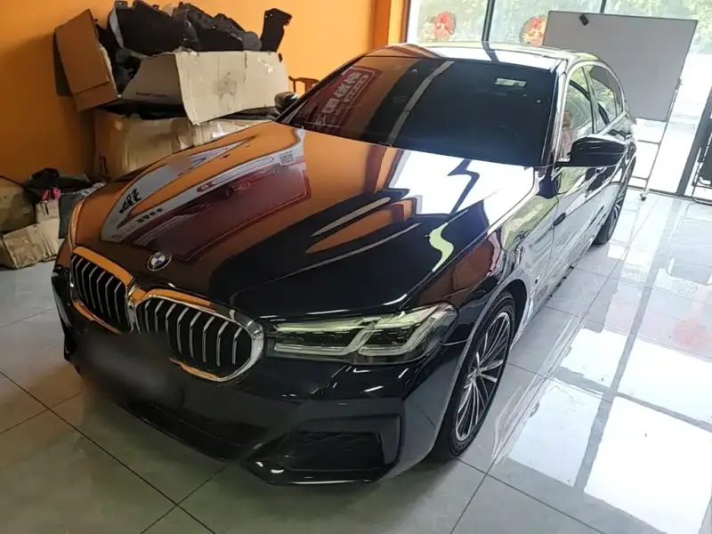 BMW 5 Series, 2022