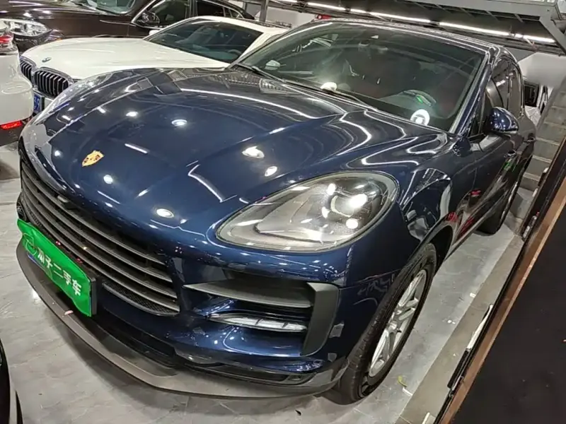 Porsche Macan, 2021